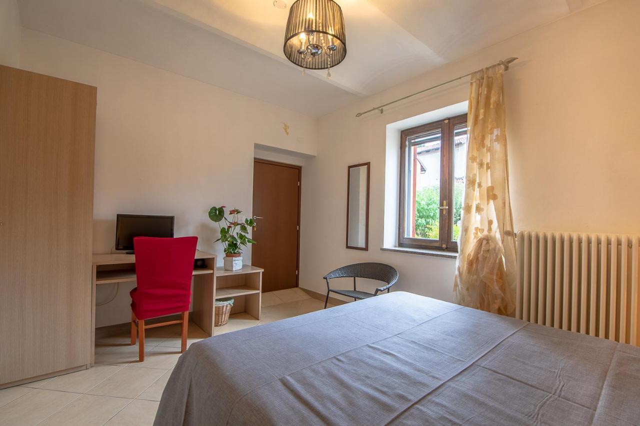 La Valle B&B Asti Bagian luar foto