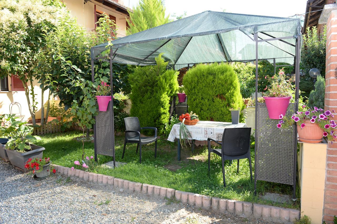 La Valle B&B Asti Bagian luar foto